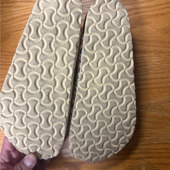 Birkenstock Kids Floral White Sandals - Picture 5 of 5